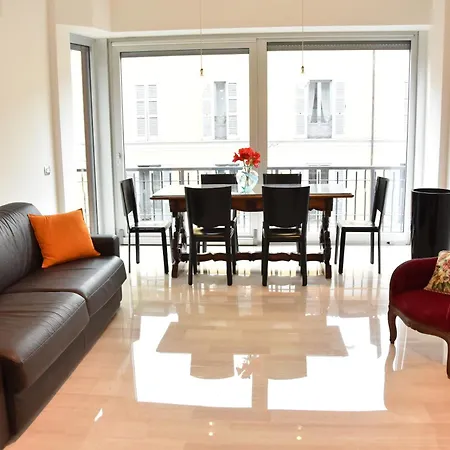 Bruzzanese Apartament *